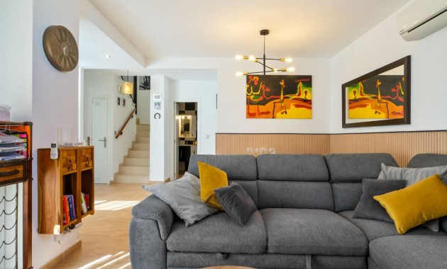 Sale - Townhouse -
Orihuela Costa - Villamartin