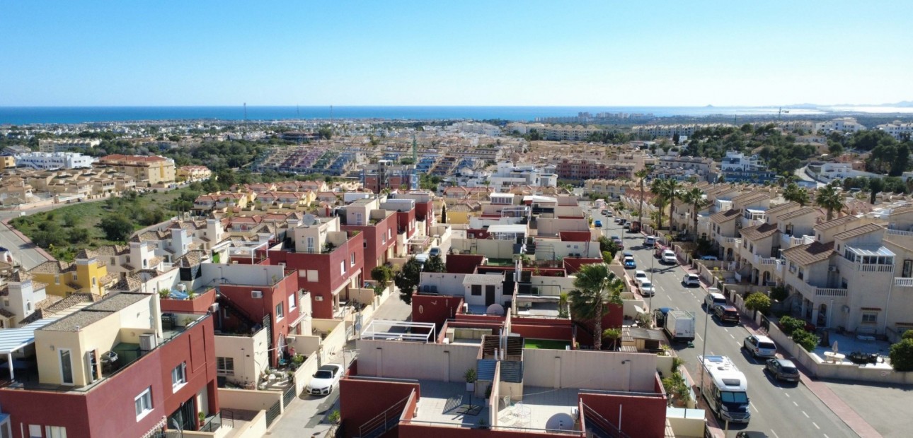 Sale - Townhouse -
Orihuela Costa - Villamartin