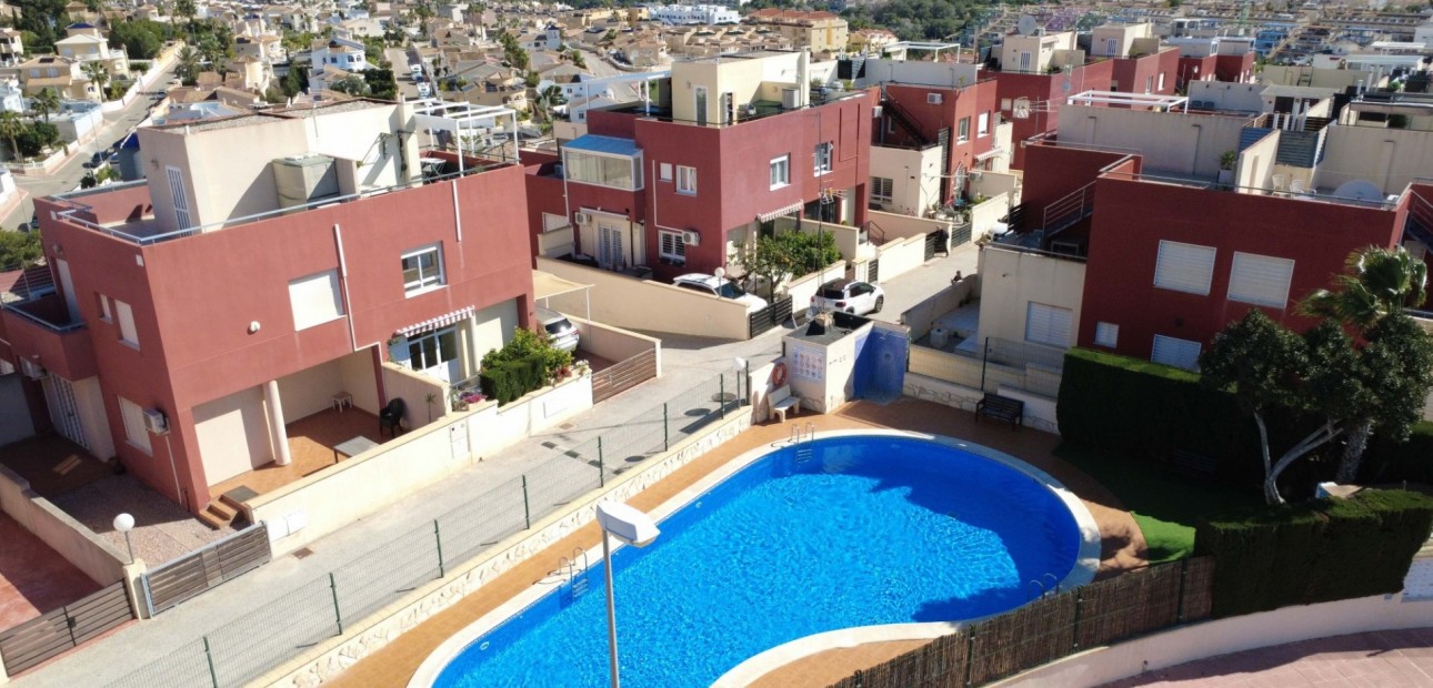 Sale - Townhouse -
Orihuela Costa - Villamartin