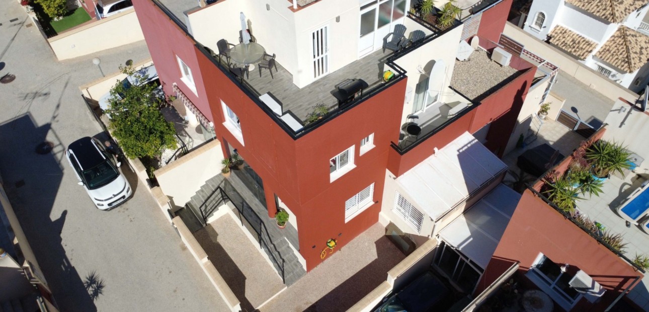 Sale - Townhouse -
Orihuela Costa - Villamartin