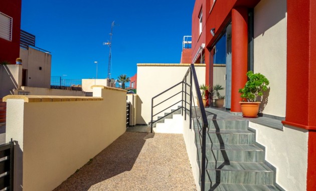 Sale - Townhouse -
Orihuela Costa - Villamartin