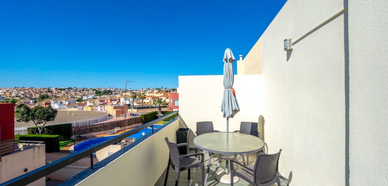 Sale - Townhouse -
Orihuela Costa - Villamartin