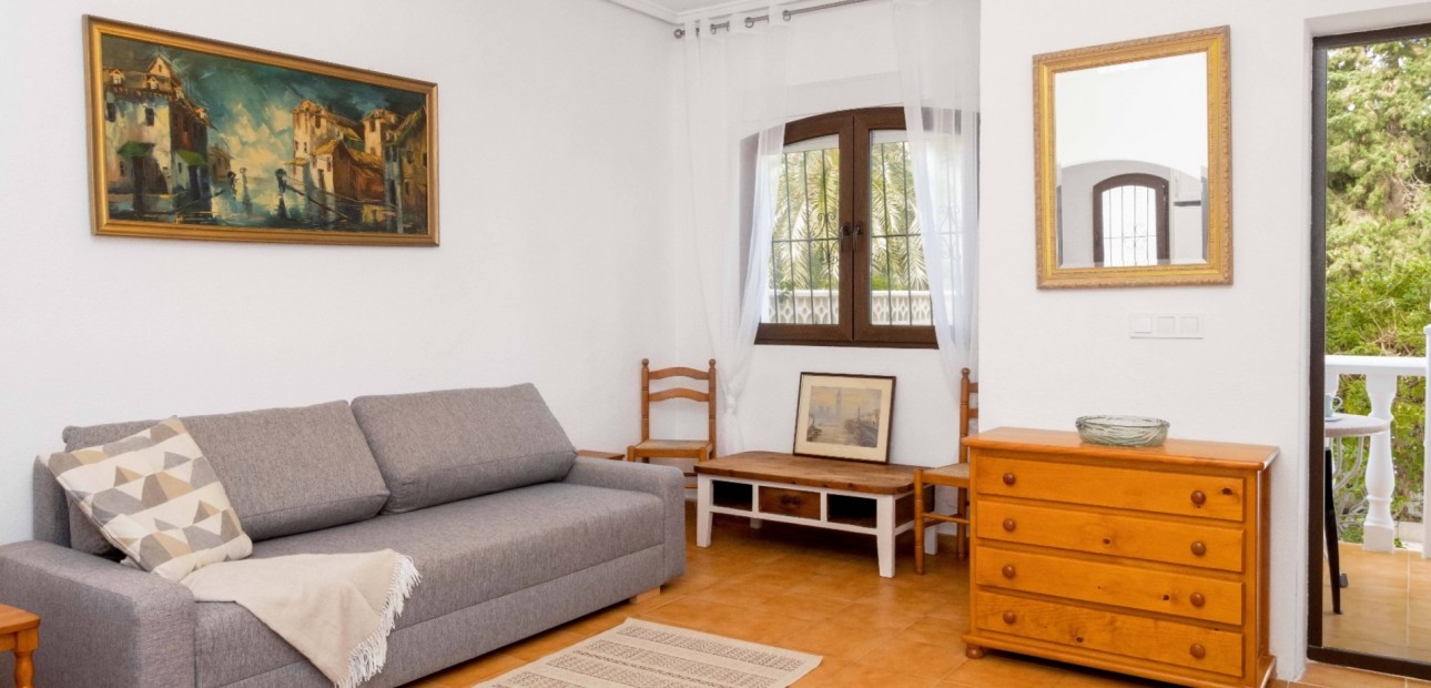 Sale - Townhouse -
Orihuela Costa - La Zenia