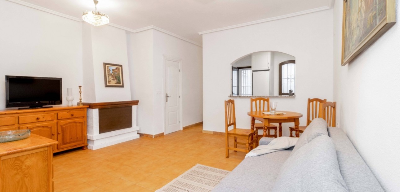 Sale - Townhouse -
Orihuela Costa - La Zenia