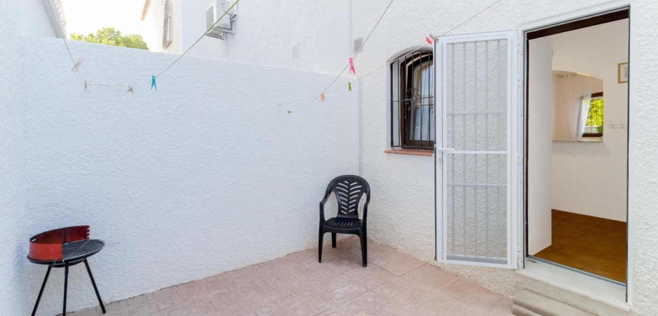 Sale - Townhouse -
Orihuela Costa - La Zenia