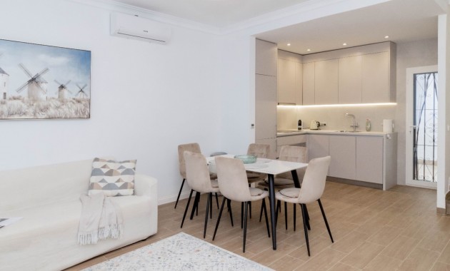 Sale - Townhouse -
Orihuela Costa - La Zenia