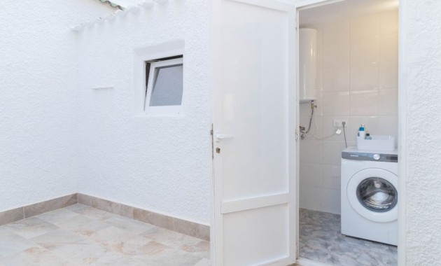 Sale - Townhouse -
Orihuela Costa - La Zenia