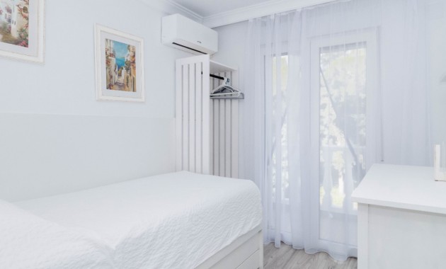 Sale - Townhouse -
Orihuela Costa - La Zenia