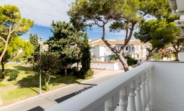 Sale - Townhouse -
Orihuela Costa - La Zenia