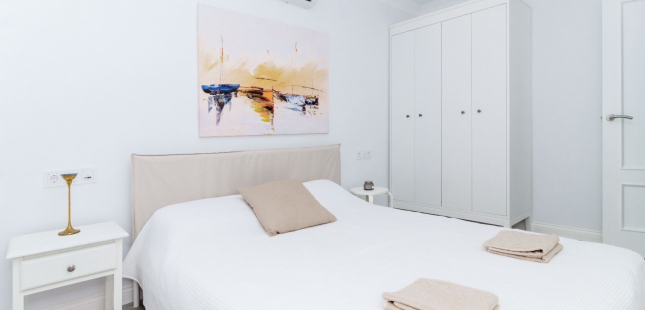 Sale - Townhouse -
Orihuela Costa - La Zenia