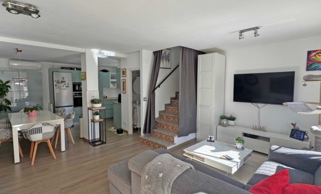 Sale - Townhouse -
Orihuela Costa - Villamartin