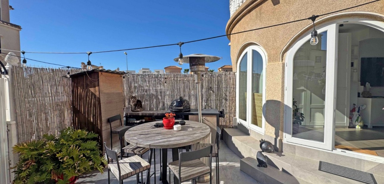 Sale - Townhouse -
Orihuela Costa - Villamartin