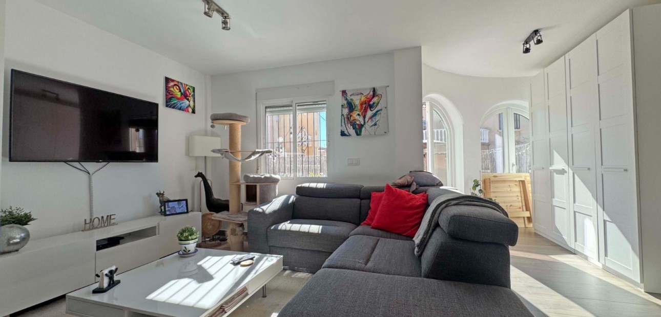 Sale - Townhouse -
Orihuela Costa - Villamartin