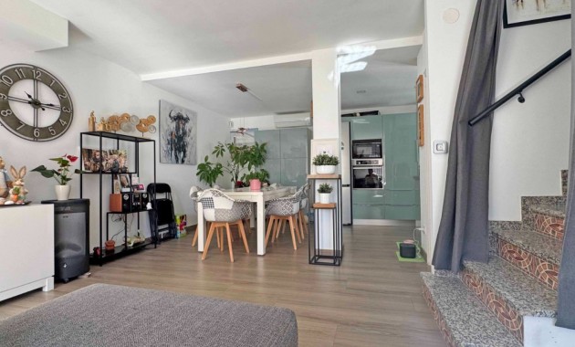 Sale - Townhouse -
Orihuela Costa - Villamartin