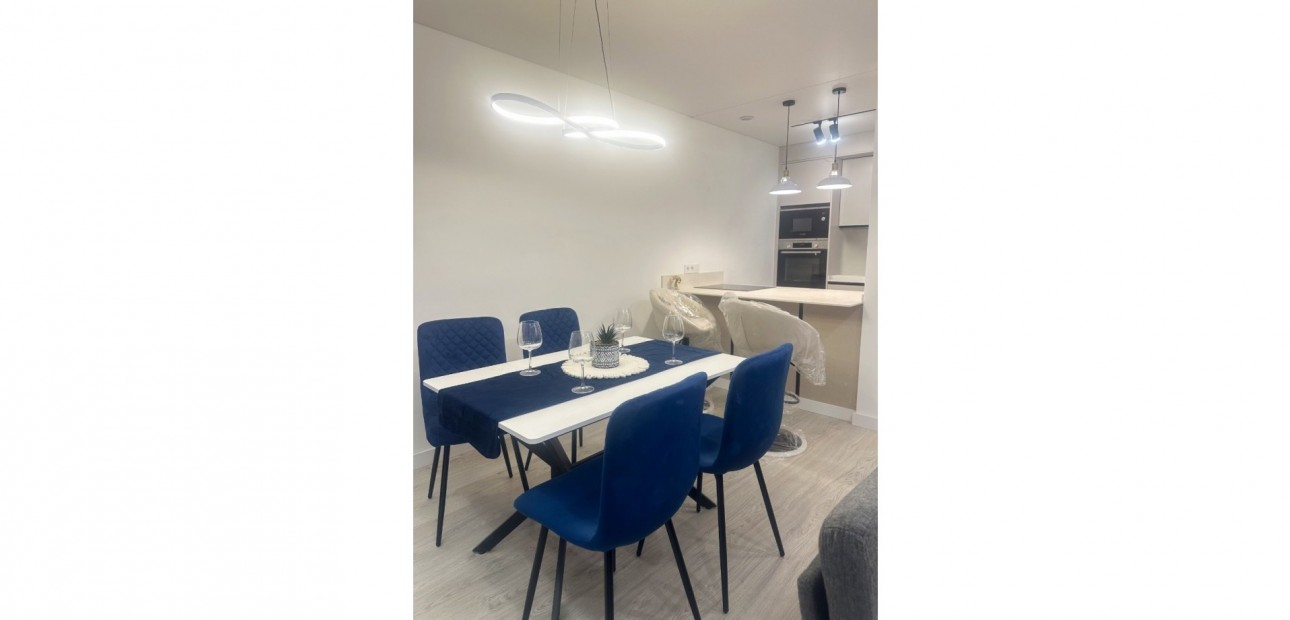 Sale - Apartment / flat -
Torrevieja