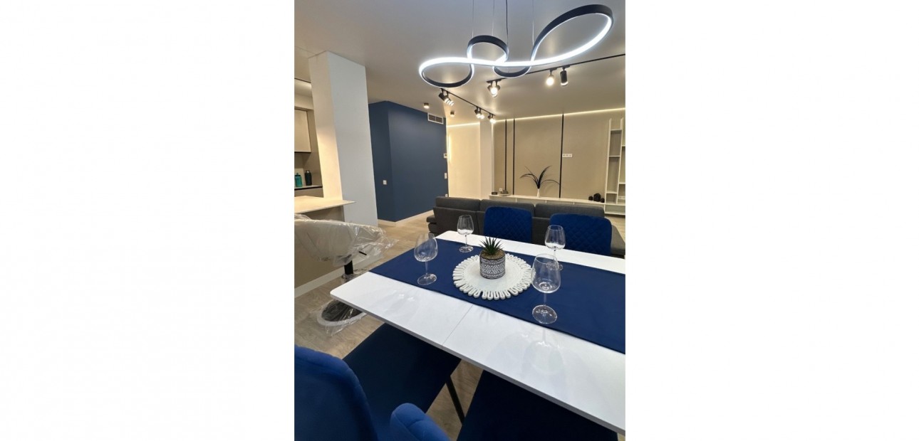 Sale - Apartment / flat -
Torrevieja