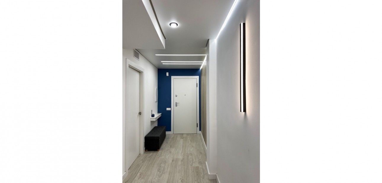 Sale - Apartment / flat -
Torrevieja