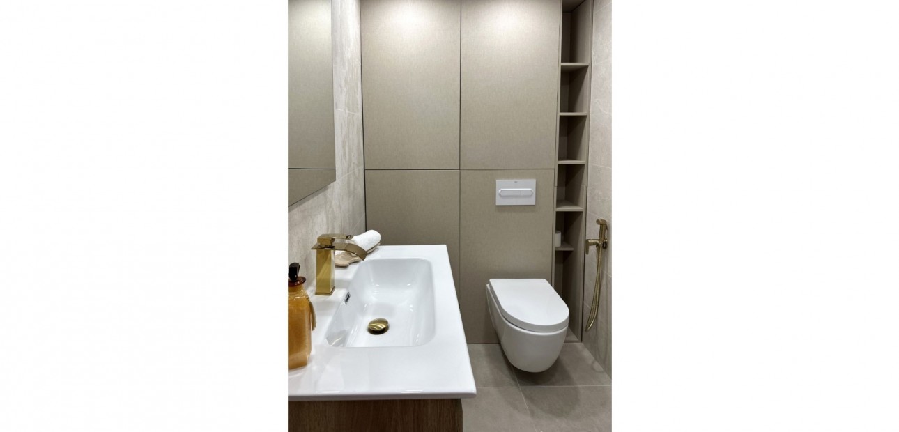 Sale - Apartment / flat -
Torrevieja