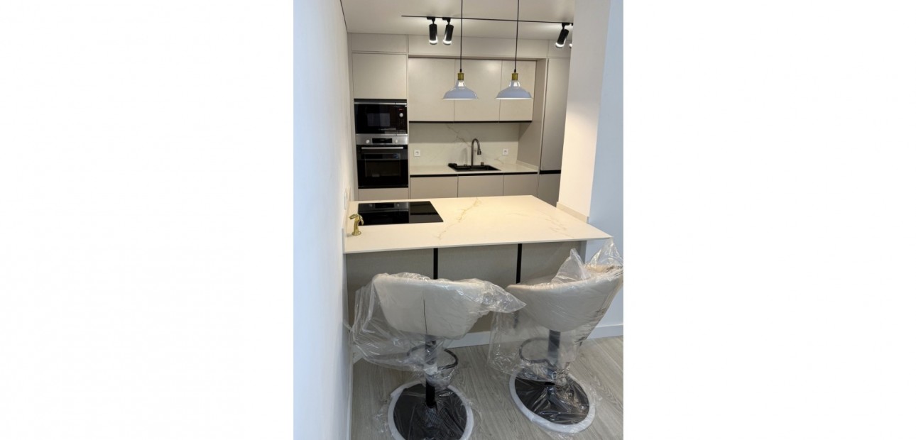 Sale - Apartment / flat -
Torrevieja