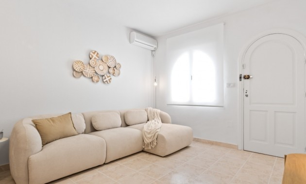 Sale - Townhouse -
Orihuela Costa - La Florida