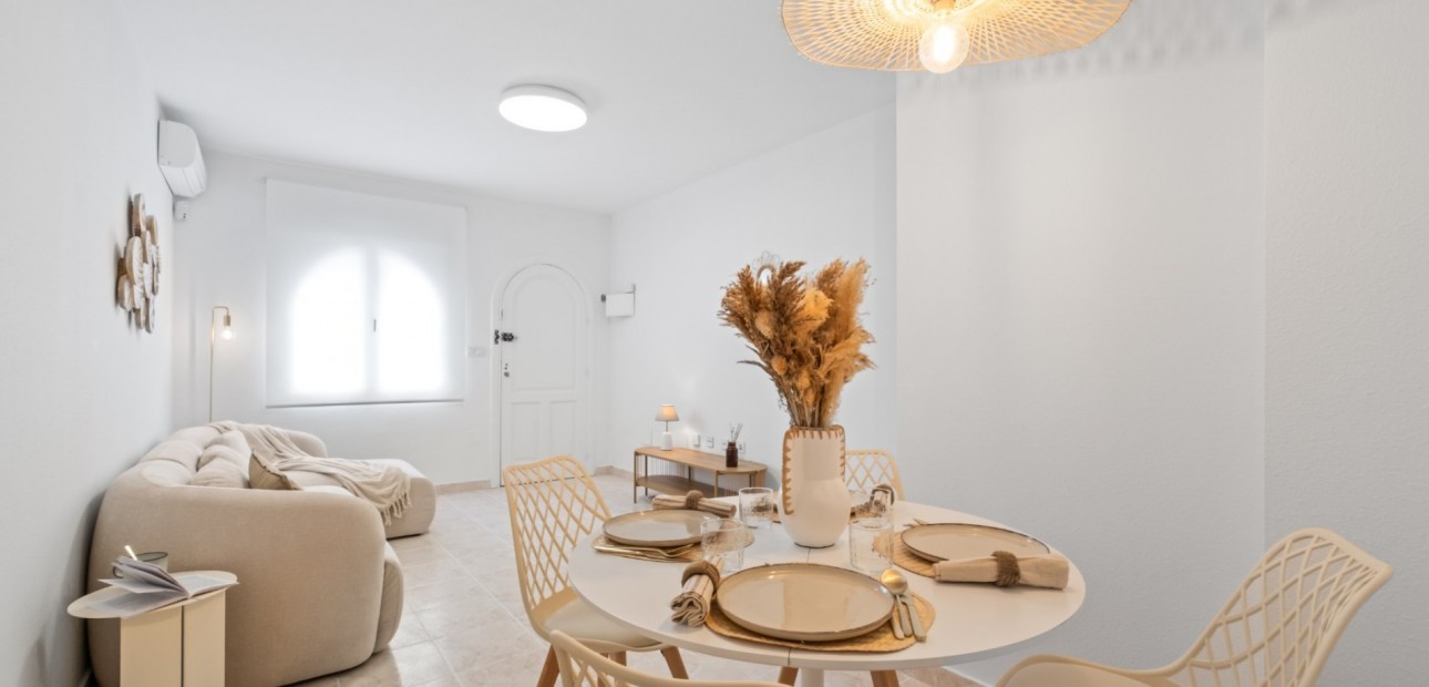 Sale - Townhouse -
Orihuela Costa - La Florida