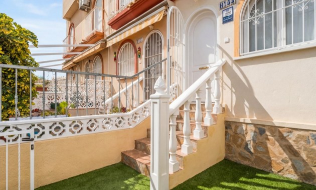 Sale - Townhouse -
Orihuela Costa - La Florida
