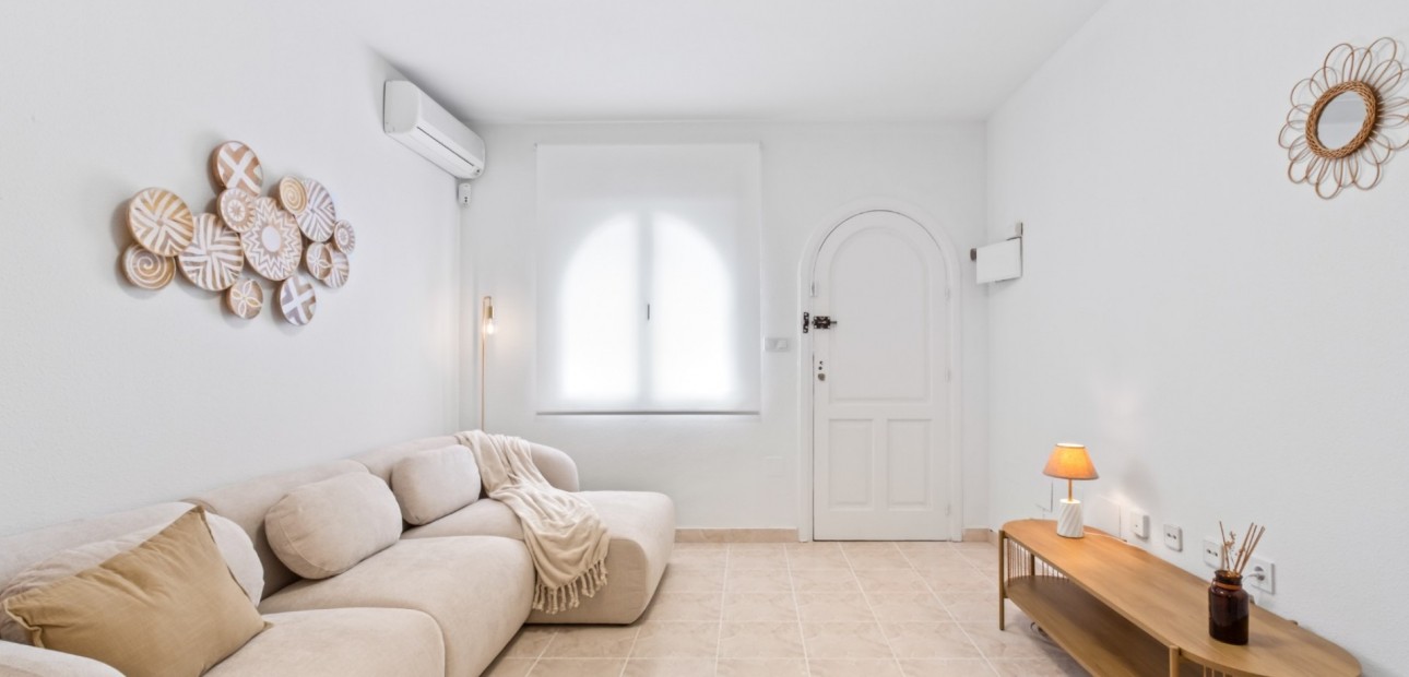 Sale - Townhouse -
Orihuela Costa - La Florida