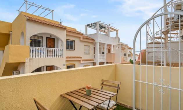 Sale - Townhouse -
Orihuela Costa - La Florida