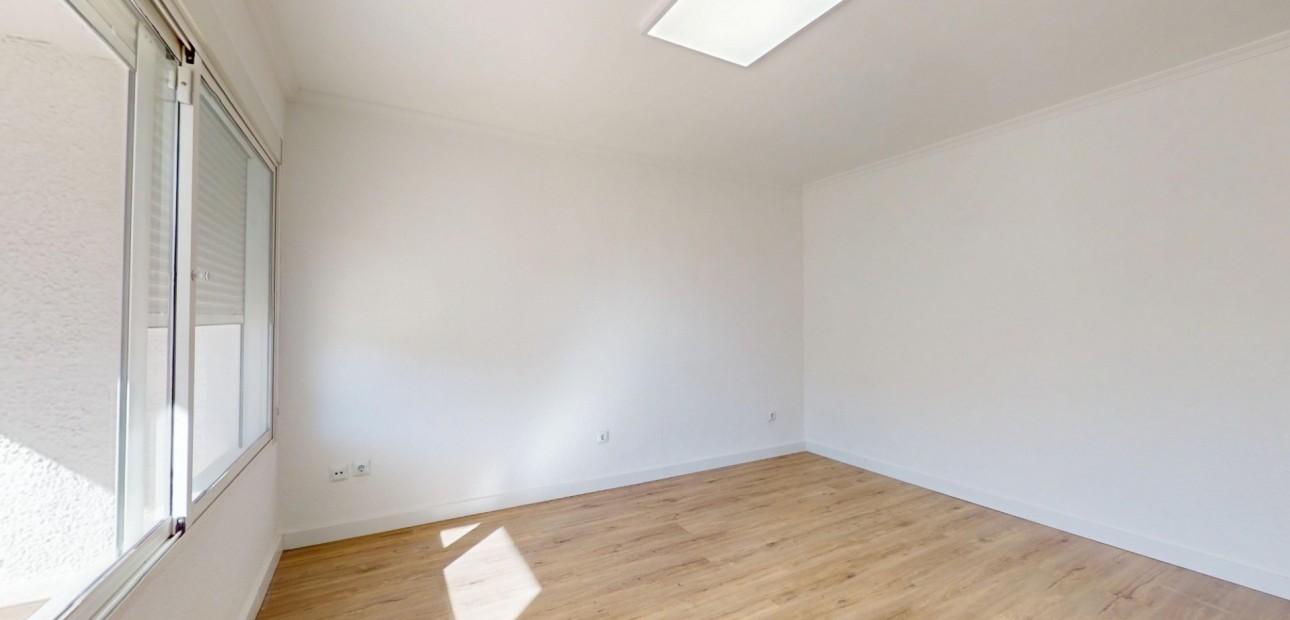 Sale - Apartment / flat -
Orihuela Costa - Villamartin