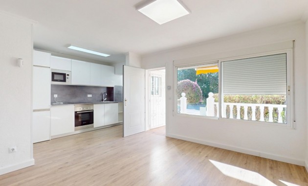 Sale - Apartment / flat -
Orihuela Costa - Villamartin