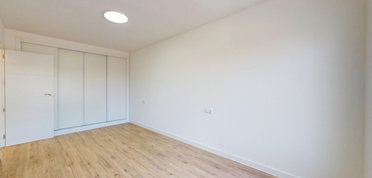 Sale - Apartment / flat -
Orihuela Costa - Villamartin