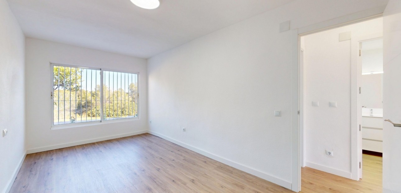 Sale - Apartment / flat -
Orihuela Costa - Villamartin