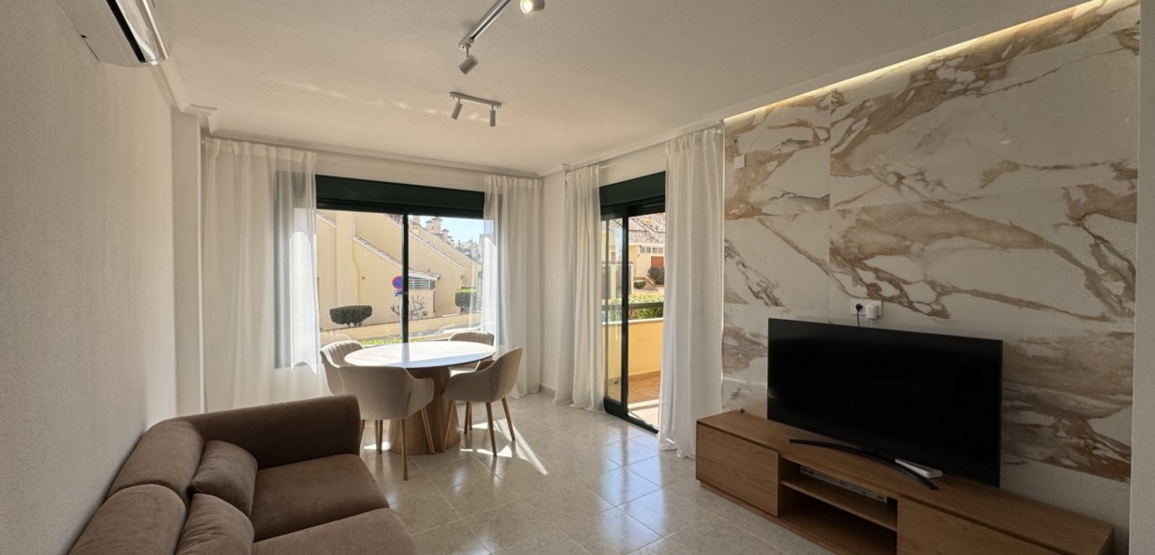Sale - Apartment / flat -
Orihuela Costa - Lomas de Campoamor