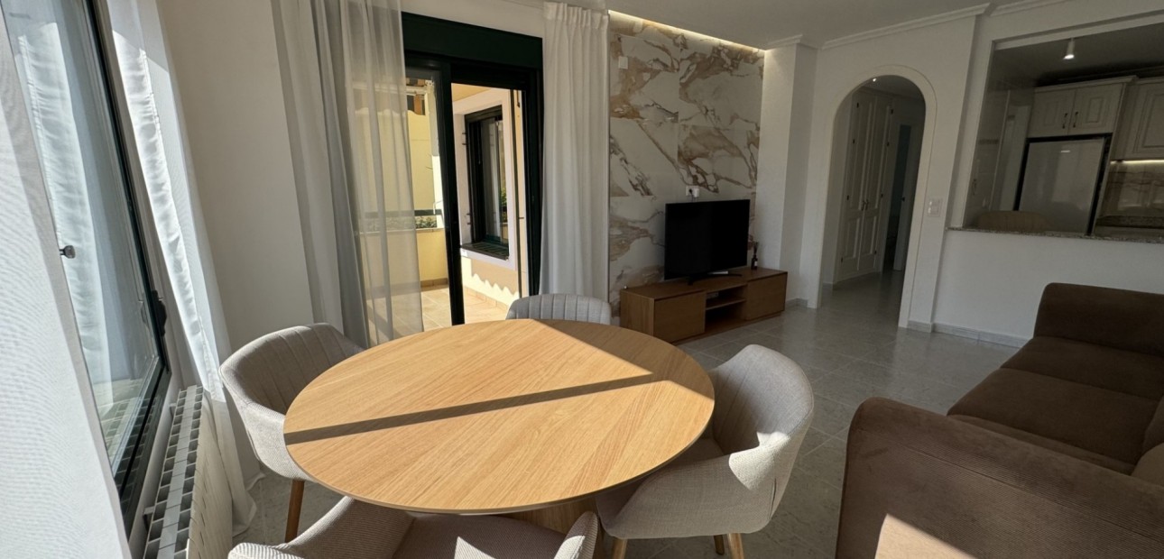 Sale - Apartment / flat -
Orihuela Costa - Lomas de Campoamor