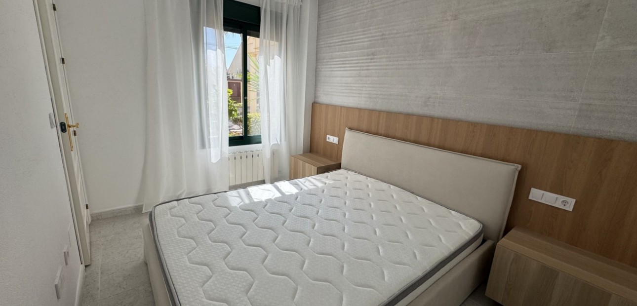 Sale - Apartment / flat -
Orihuela Costa - Lomas de Campoamor