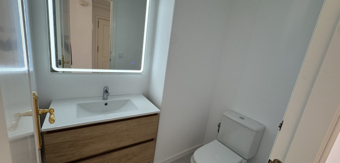 Sale - Apartment / flat -
Orihuela Costa - Lomas de Campoamor