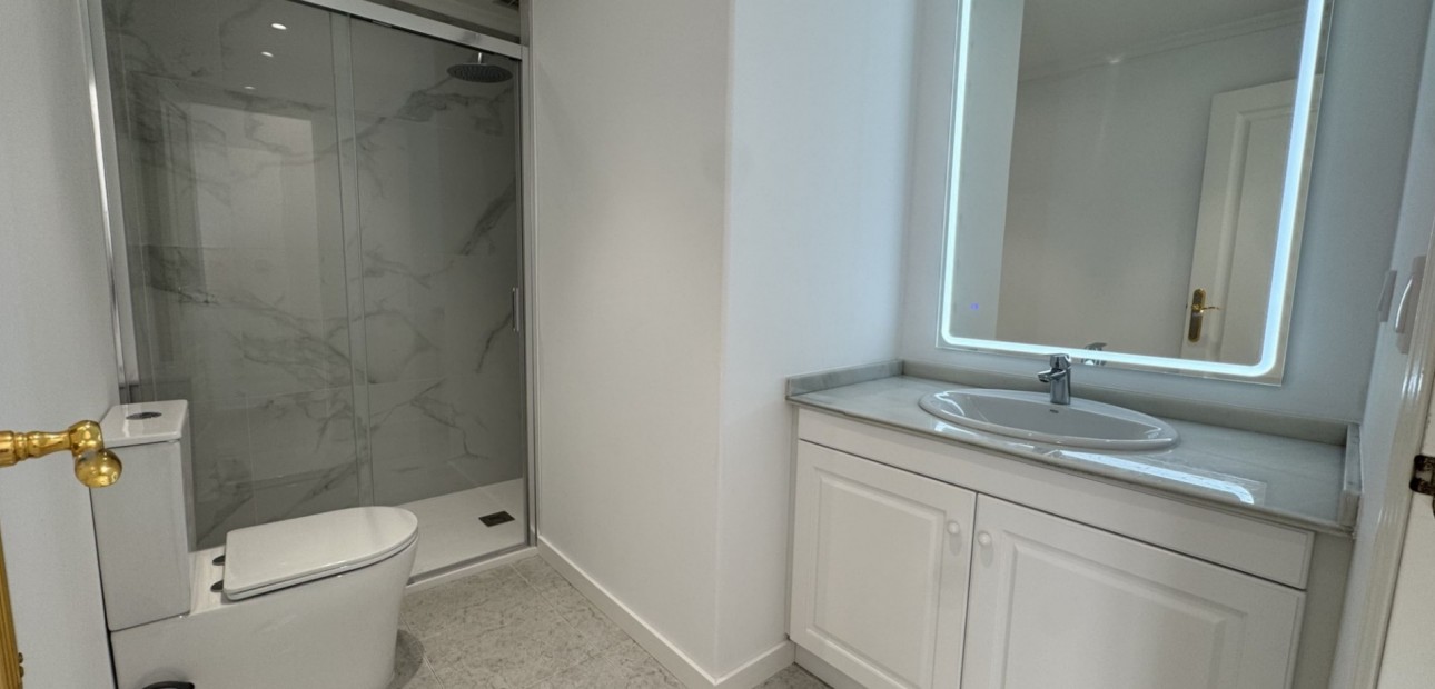 Sale - Apartment / flat -
Orihuela Costa - Lomas de Campoamor