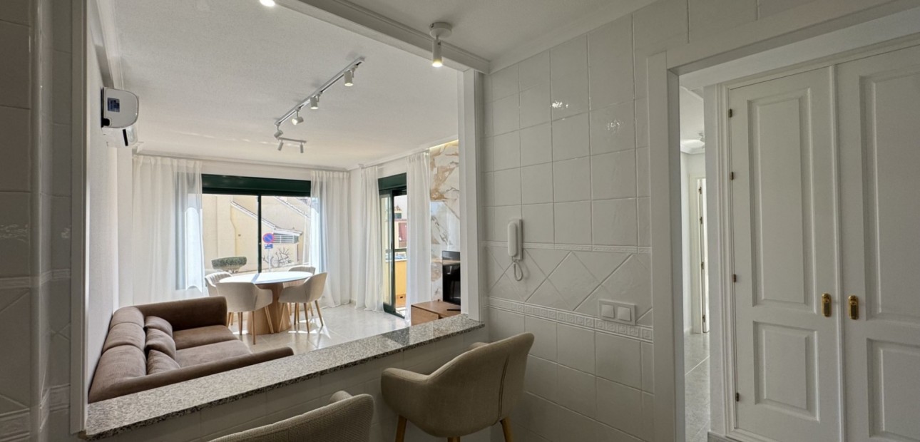 Sale - Apartment / flat -
Orihuela Costa - Lomas de Campoamor