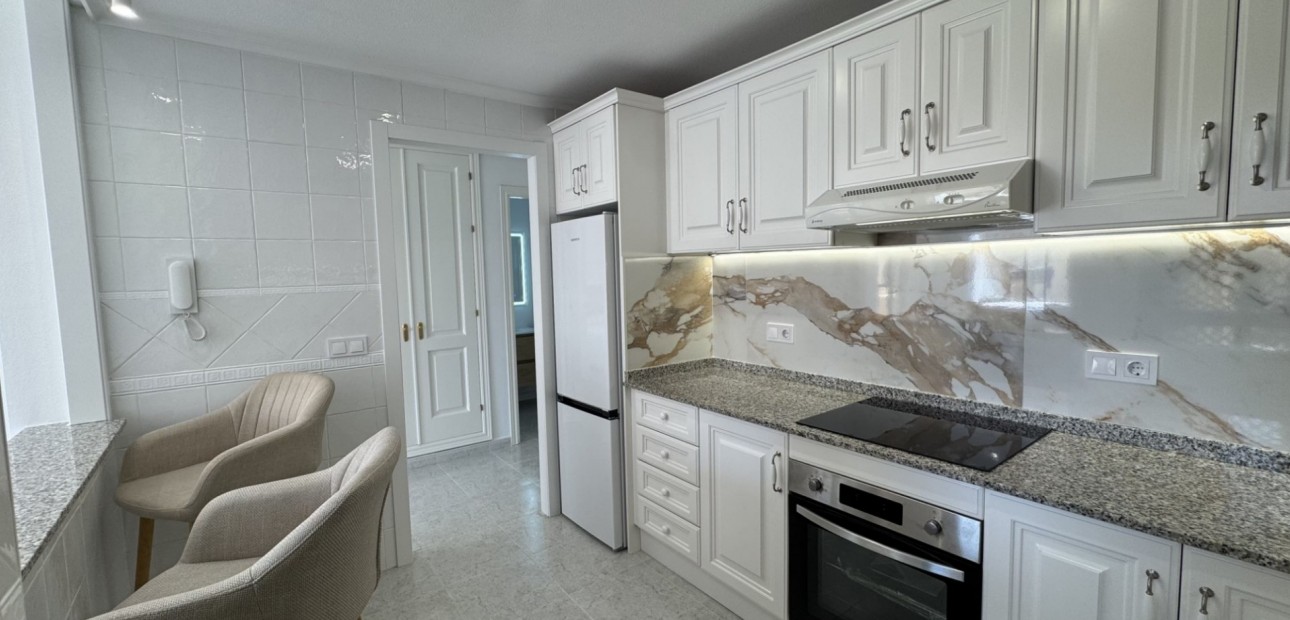 Sale - Apartment / flat -
Orihuela Costa - Lomas de Campoamor