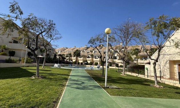 Sale - Apartment / flat -
Orihuela Costa - Lomas de Campoamor