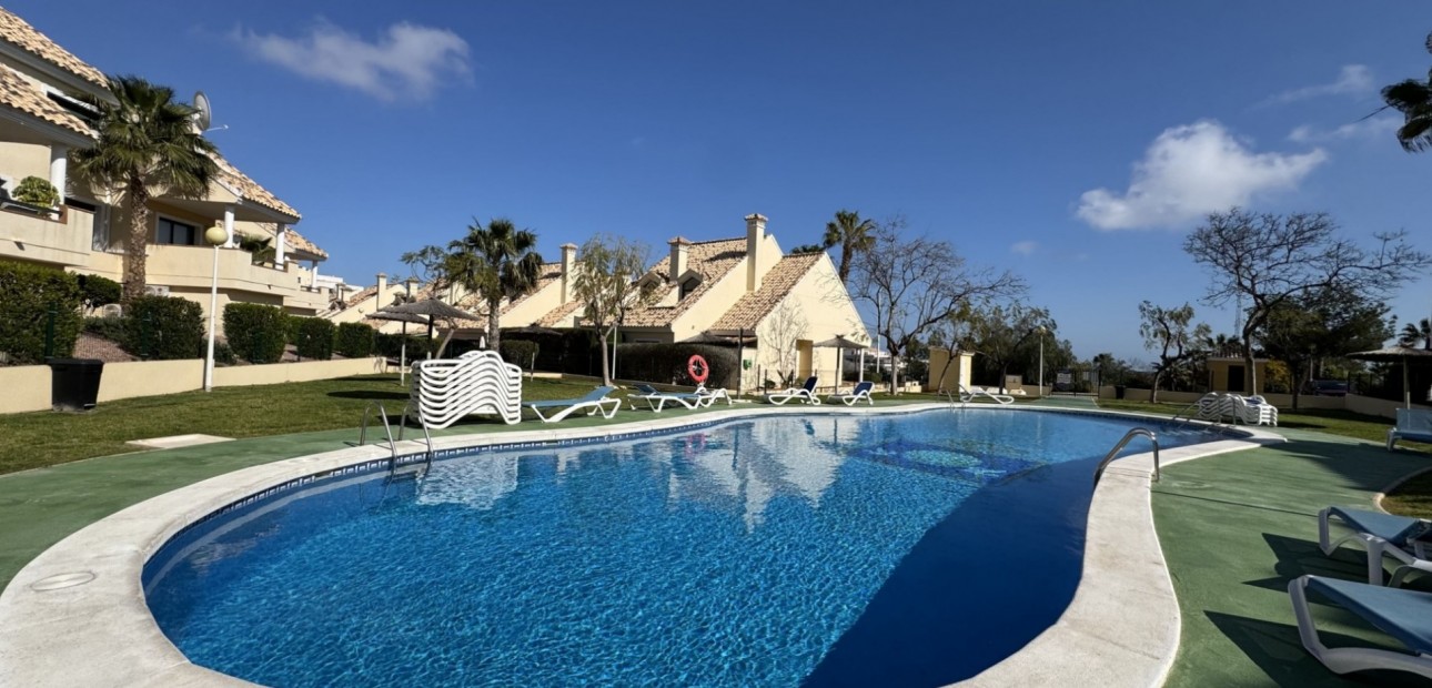 Sale - Apartment / flat -
Orihuela Costa - Lomas de Campoamor