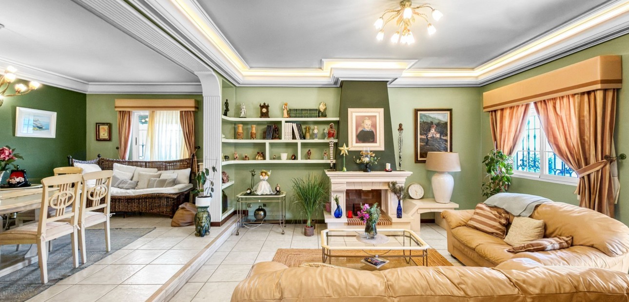 Sale - Detached Villa -
Torrevieja - Torrelamata - La Mata