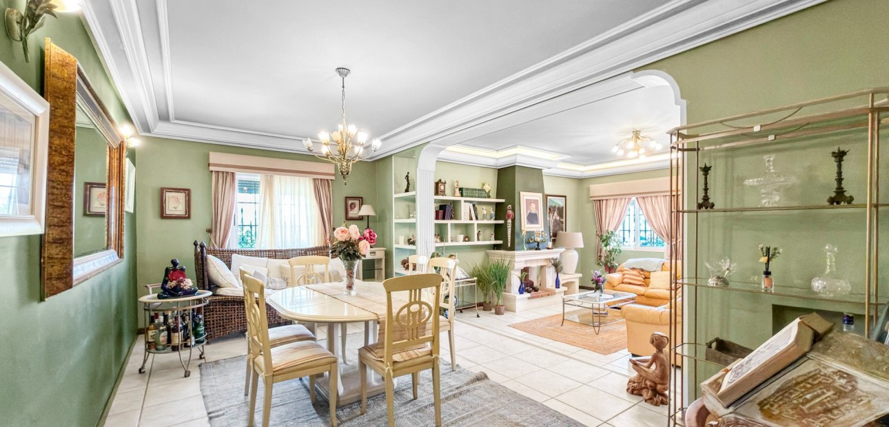 Sale - Detached Villa -
Torrevieja - Torrelamata - La Mata