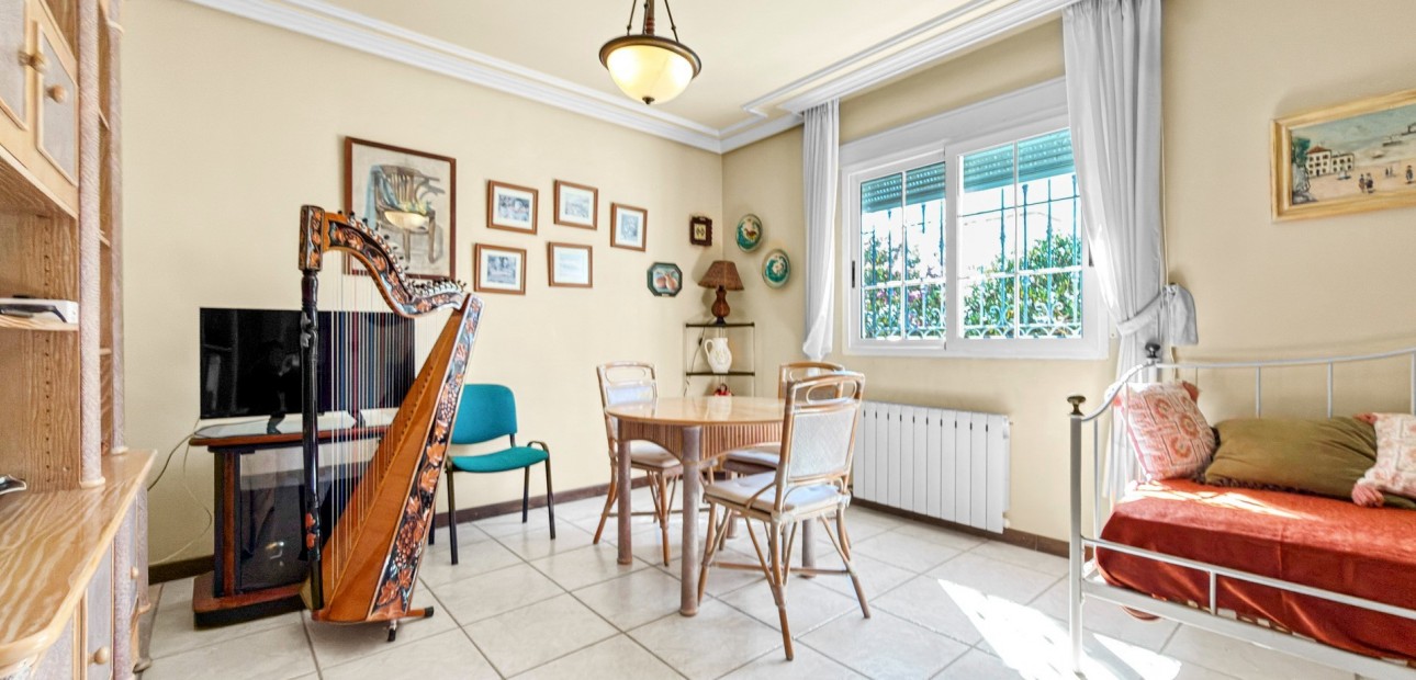 Sale - Detached Villa -
Torrevieja - Torrelamata - La Mata