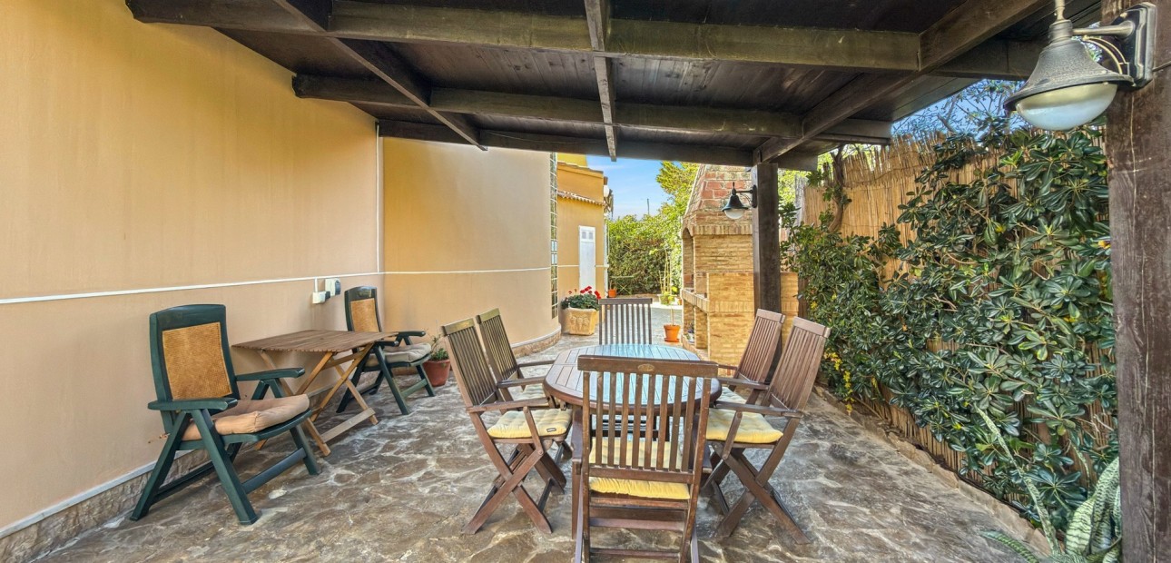 Sale - Detached Villa -
Torrevieja - Torrelamata - La Mata