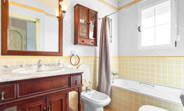 Sale - Detached Villa -
Torrevieja - Torrelamata - La Mata