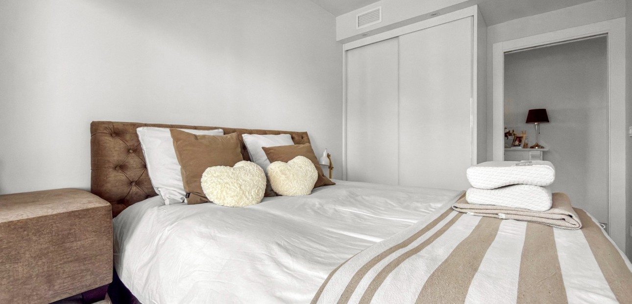 Sale - Apartment / flat -
Orihuela Costa - Playa Flamenca