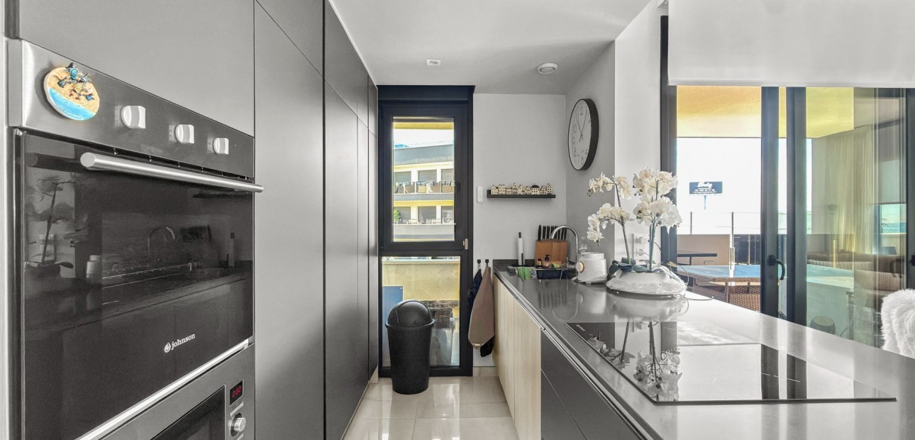 Sale - Apartment / flat -
Orihuela Costa - Playa Flamenca