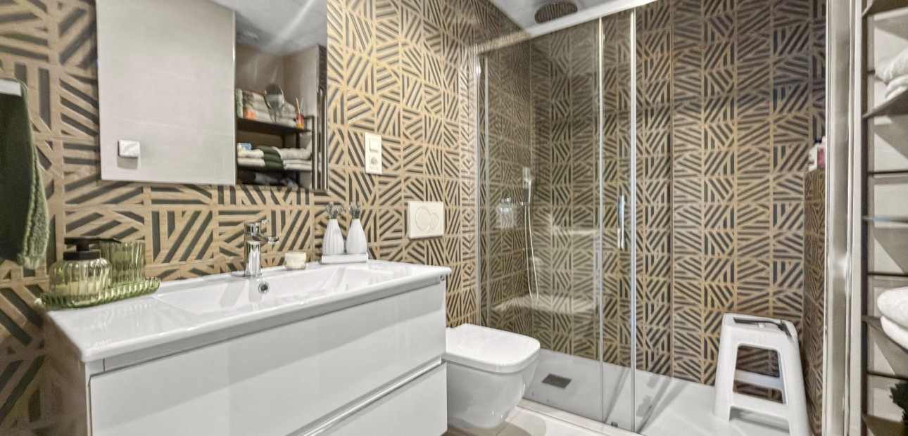 Sale - Apartment / flat -
Orihuela Costa - Playa Flamenca