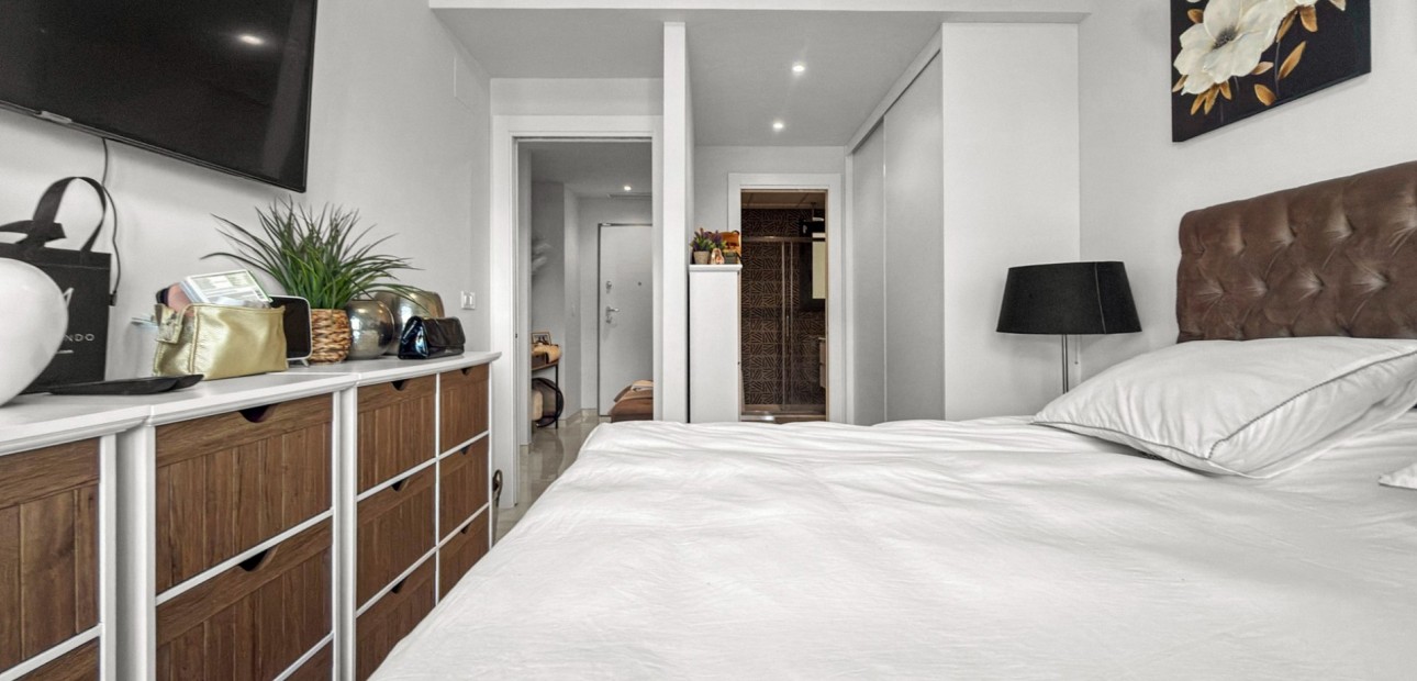 Sale - Apartment / flat -
Orihuela Costa - Playa Flamenca